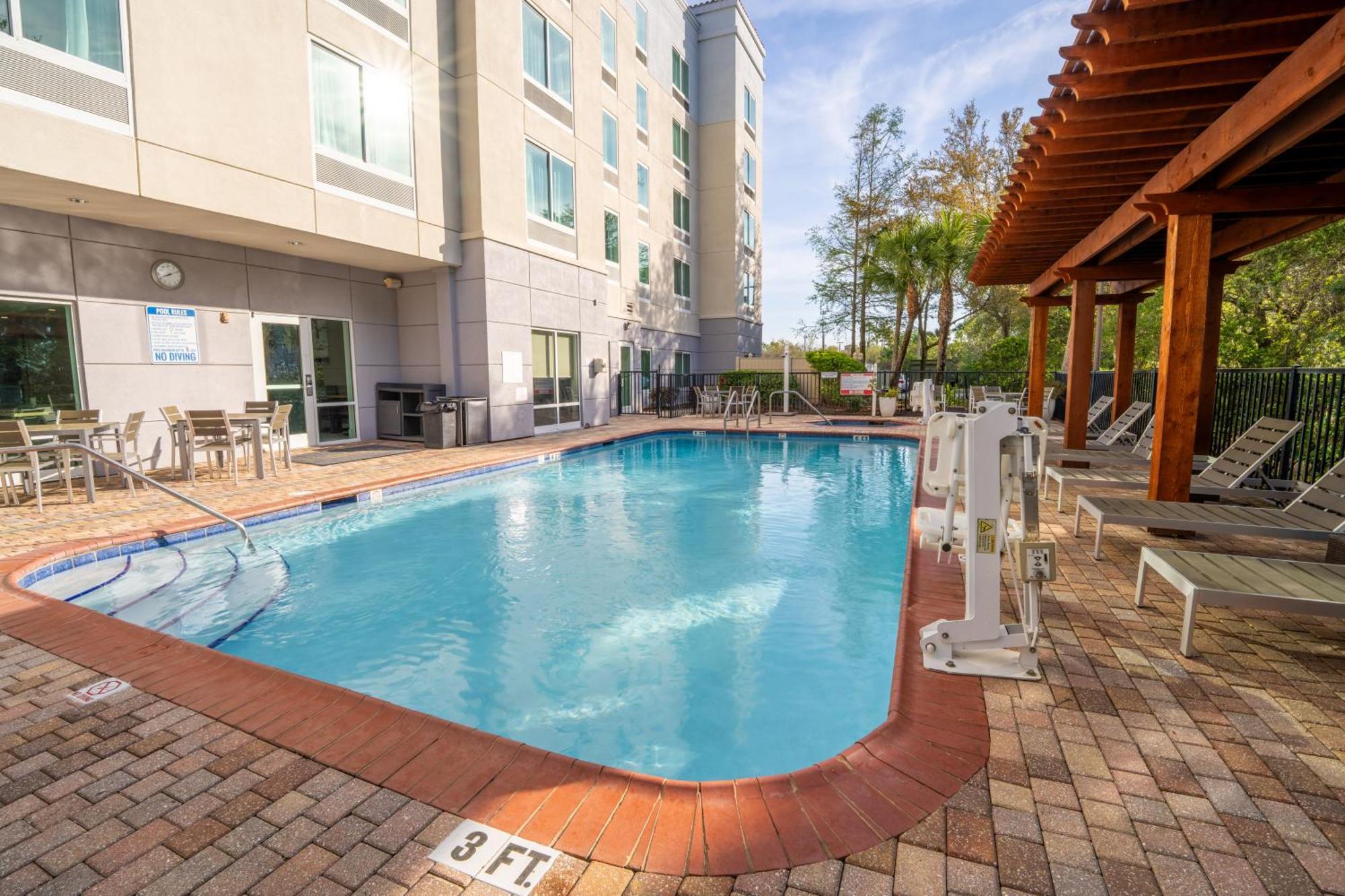Fairfield Inn & Suites Jacksonville Butler Boulevard Exteriér fotografie